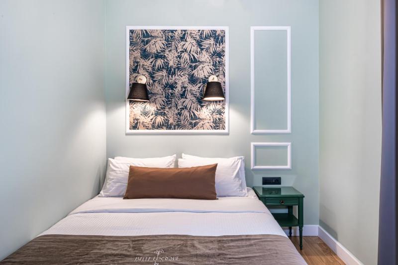 Elegant Double Room image 4