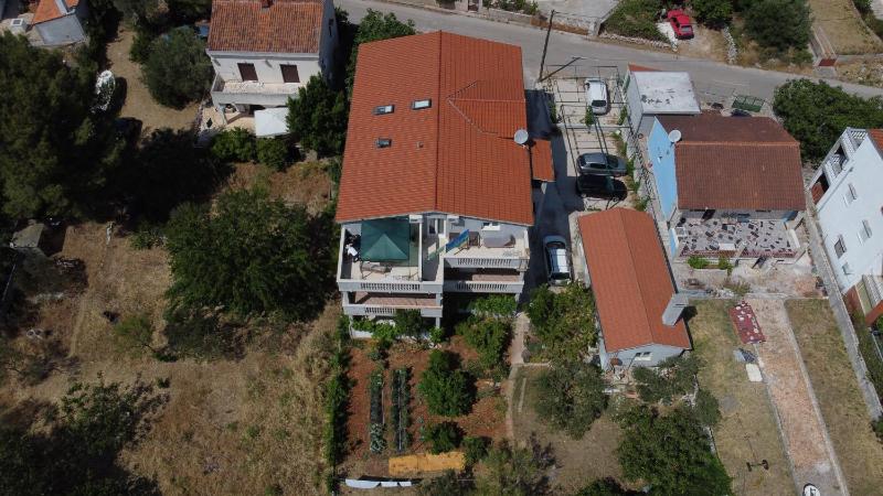 Apartment with Sea View image 1