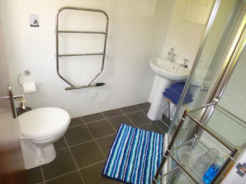 Double Room image 3