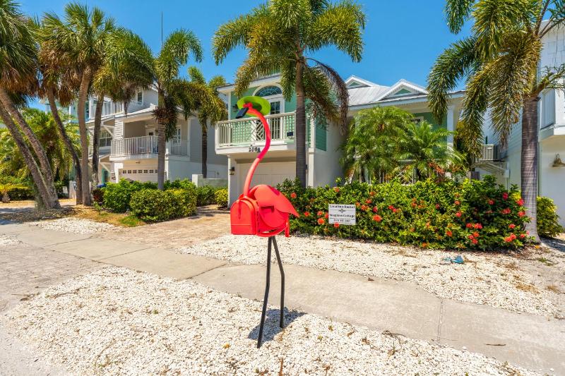 Sea Glass Vacation Home - image 1