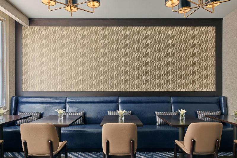 Executive King Room image 4