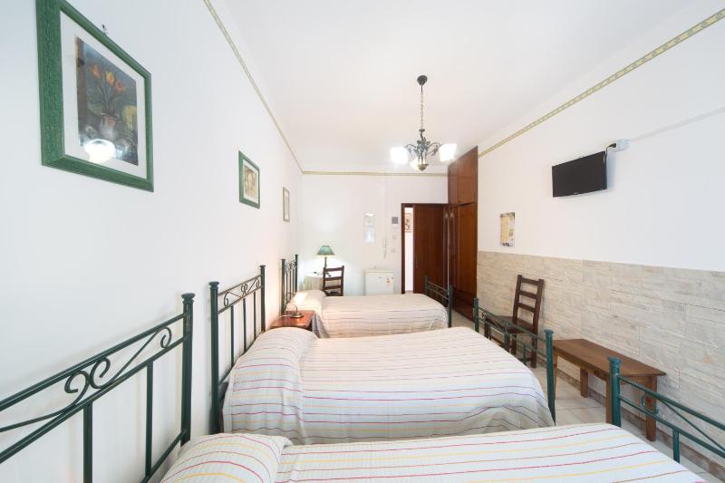 Triple Room image 4