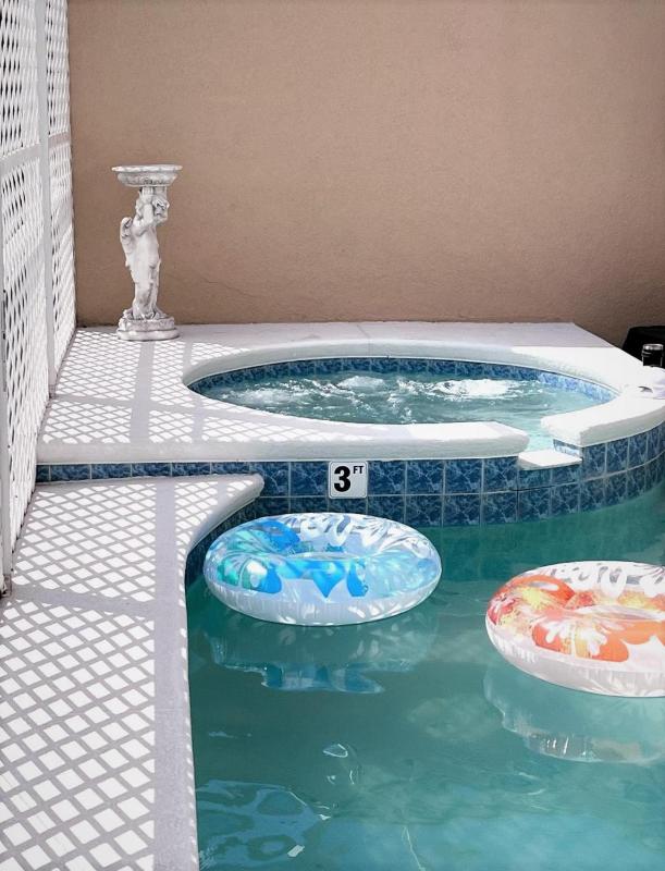 Mermaid Villa near Disney 4 Bedrooms Pool & Spa! - image 44
