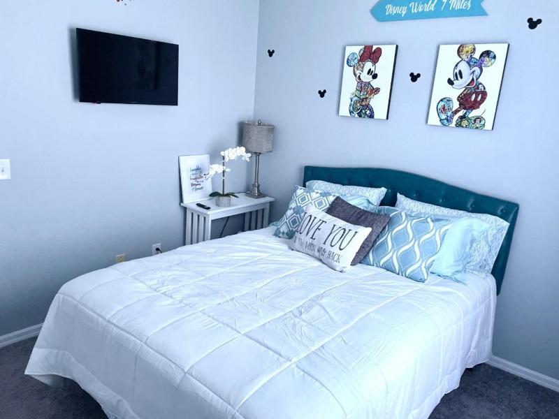 Mermaid Villa near Disney 4 Bedrooms Pool & Spa! - image 35