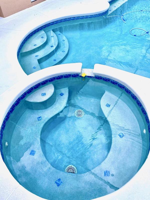 Mermaid Villa near Disney 4 Bedrooms Pool & Spa! - image 8