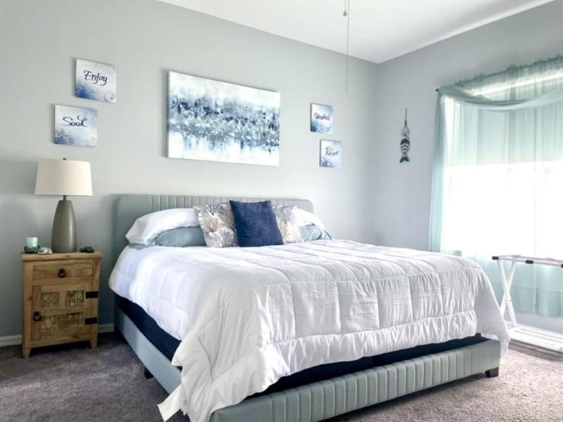 Mermaid Villa near Disney 4 Bedrooms Pool & Spa! - image 7