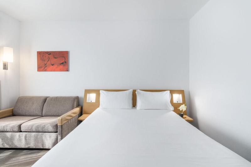 Double Room - Romantic Package image 2