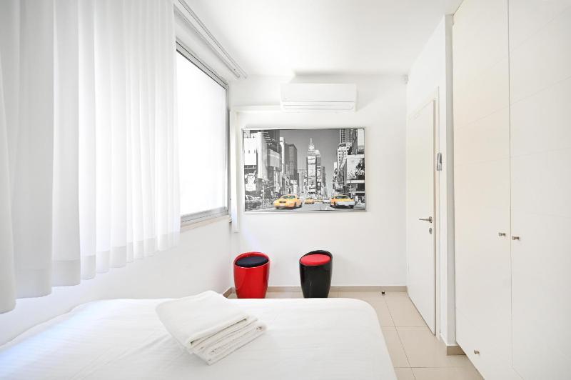 Peaceful 3BR near Frishman Beach by HolyGuest - image 7