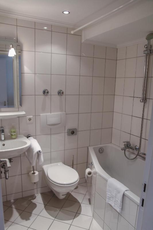 Double Room with Balcony image 1