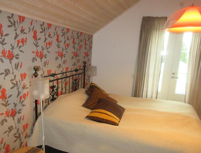 Deluxe Double Room with Balcony image 1