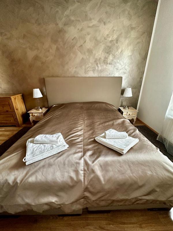 Leda Apartments - image 4