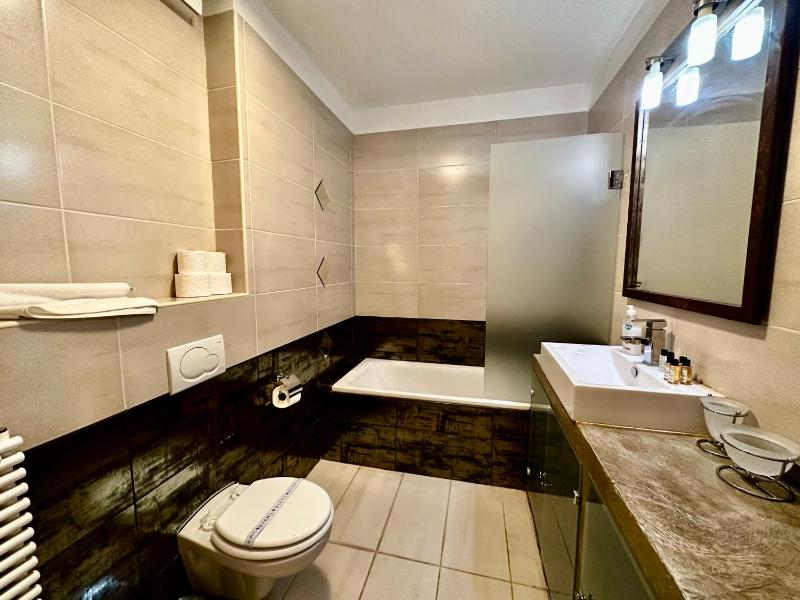 Leda Apartments - image 14