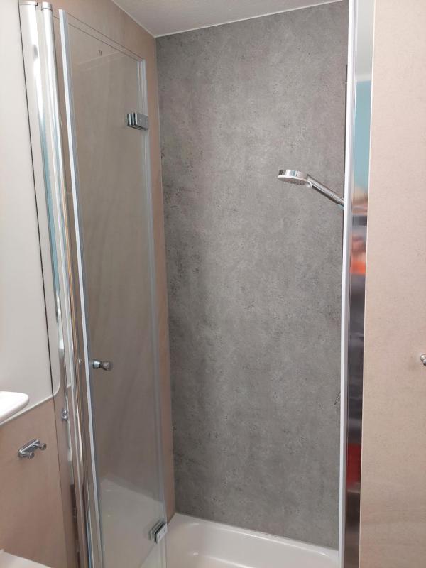 Deluxe Double or Twin Room image 4