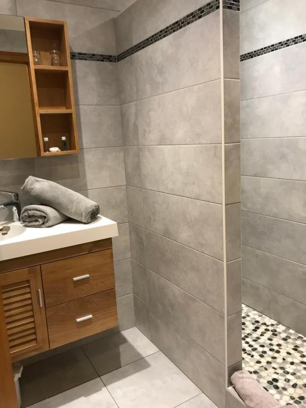 Triple Room with Balcony image 4