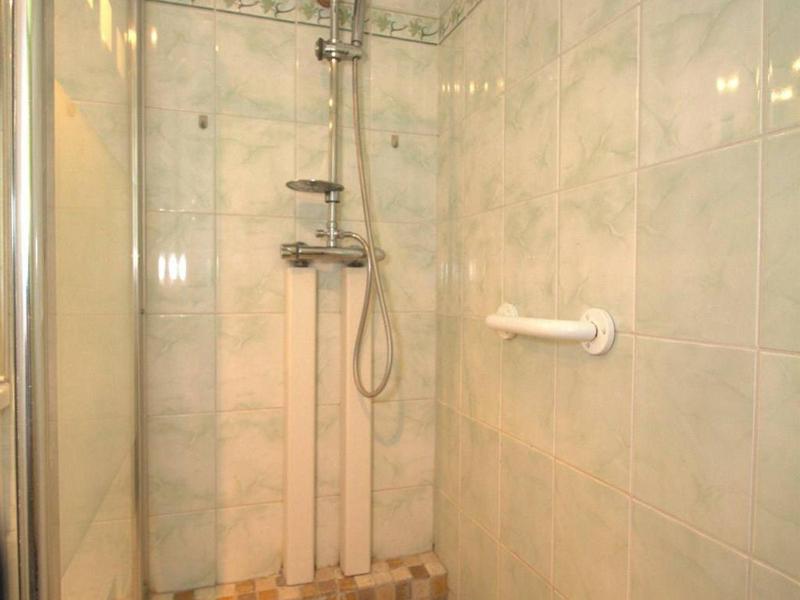 Apartment (4 Adults) image 4
