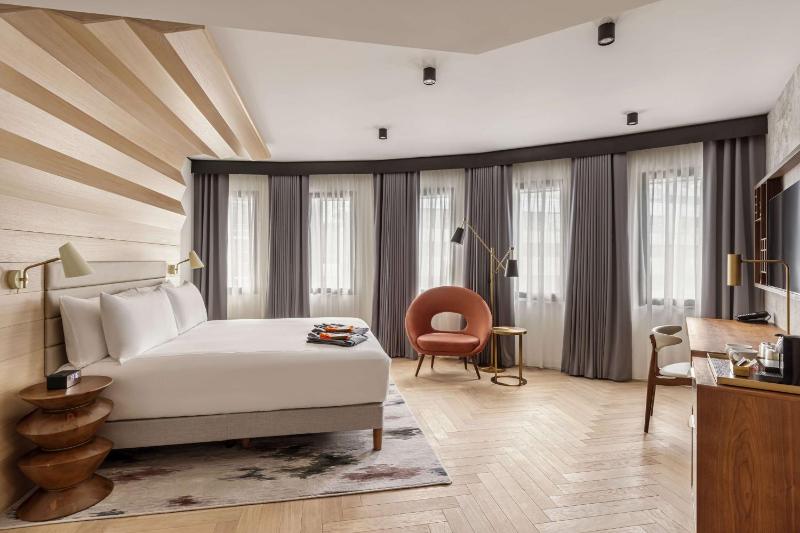 Junior Suite image 4