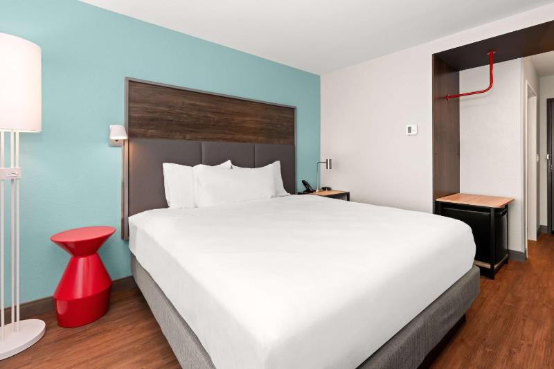 Tru by Hilton Portland Airport - image 7