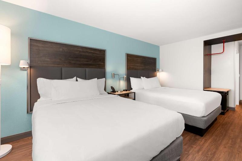 Tru by Hilton Portland Airport - image 8
