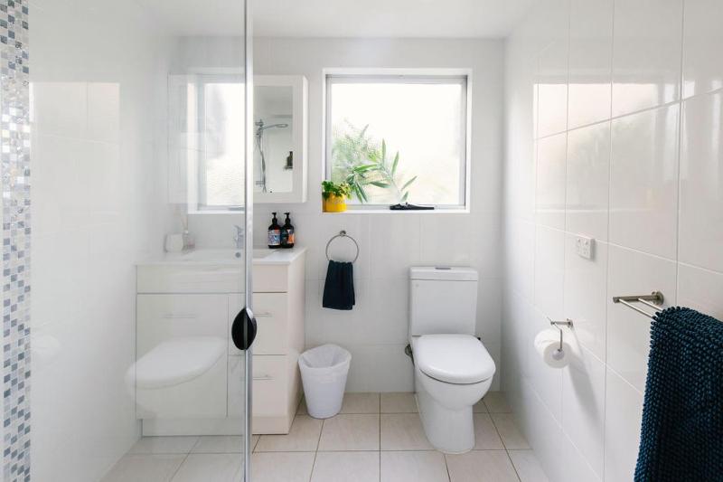 Absolute Oceanfront Yamba - oceanstays - image 13