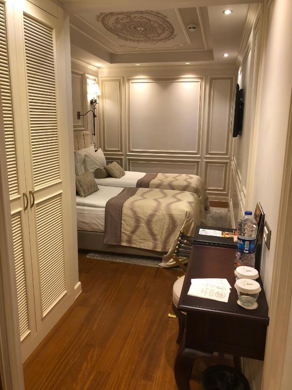 Connecting Family Rooms image 3