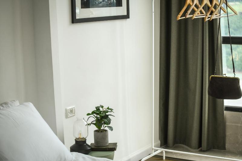 Modern & Bright 3BR Apt with Shelter by Sea N' Rent - image 8