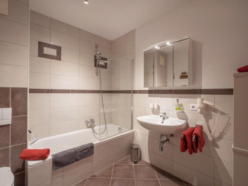 One-Bedroom Apartment with Balcony image 4
