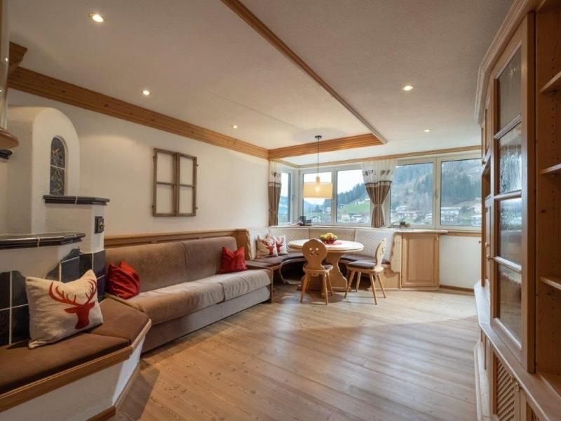 Superior One-Bedroom Apartment with Balcony image 3