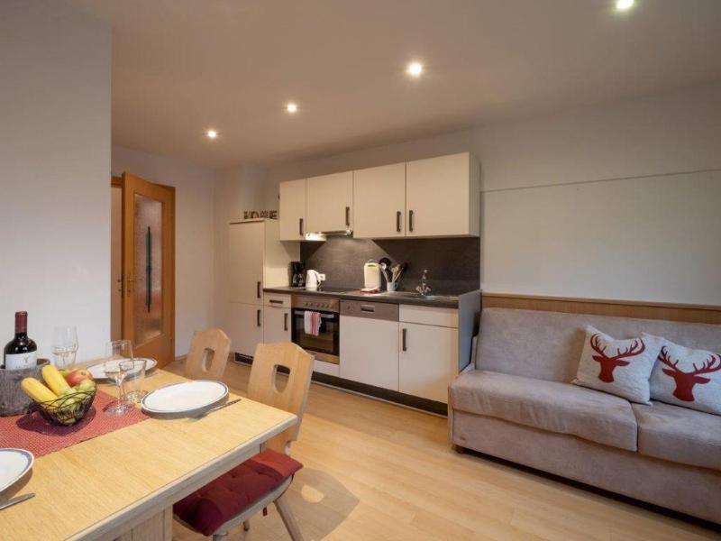 One-Bedroom Apartment with Balcony image 3