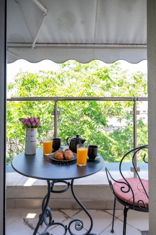 Sunny Studio with a view in TOP Center - image 15