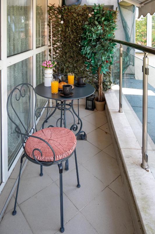 Sunny Studio with a view in TOP Center - image 11