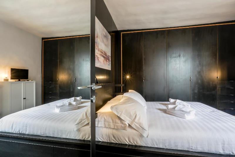 Dante - Sweet Dreams in Florence - image 11