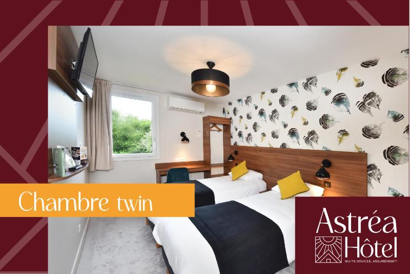 Twin Room image 1