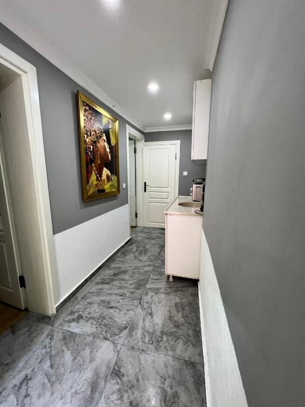 Superior Apartment image 3