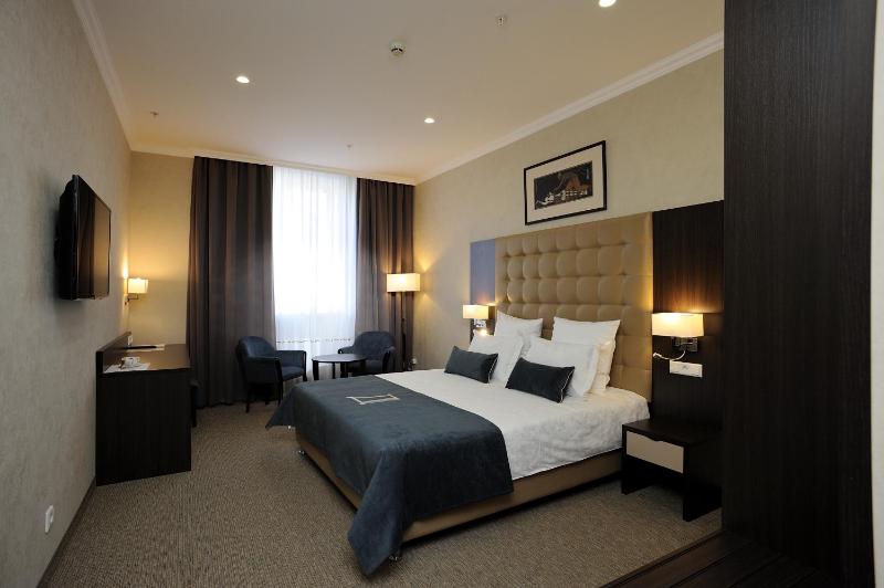 Superior Double or Twin Room image 2