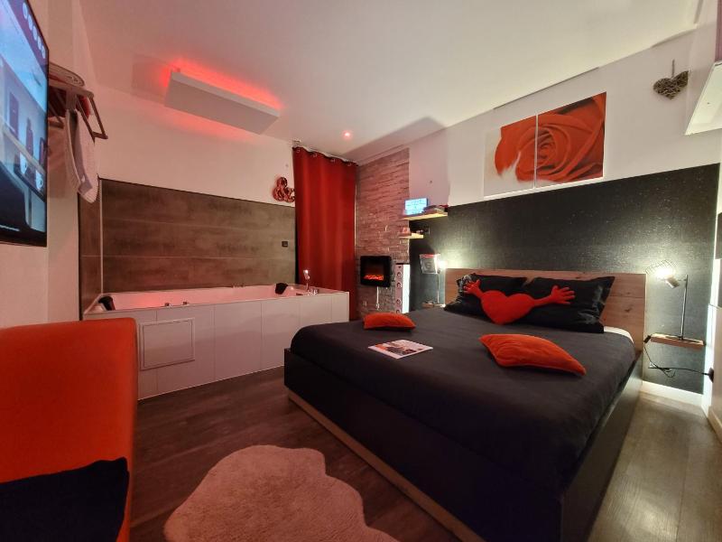 Deluxe Apartment image 3