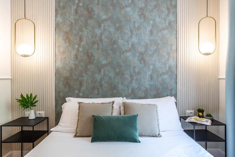 Double Room image 1