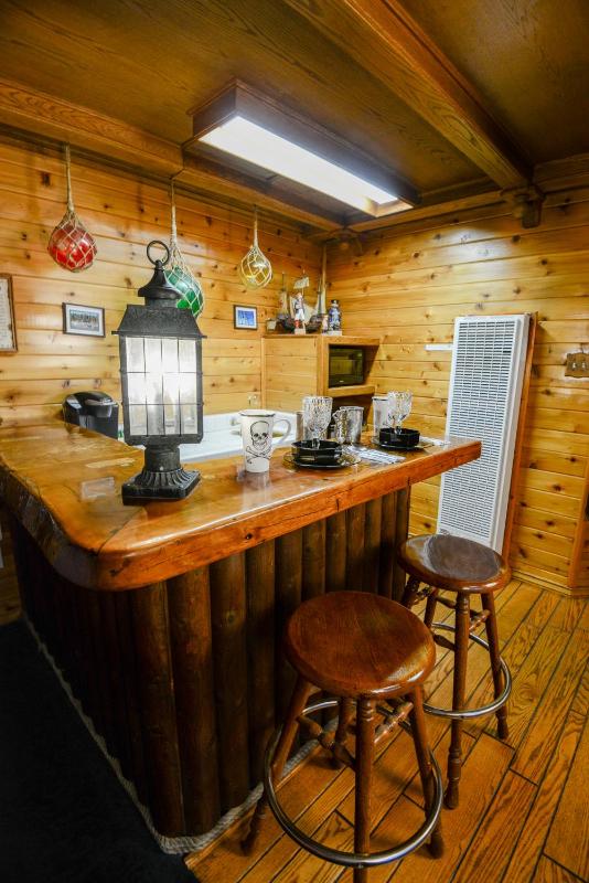 Captains Quarters image 4