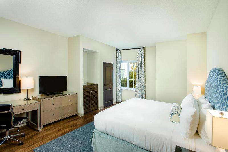 King Room - NO RESORT ACCESS image 2
