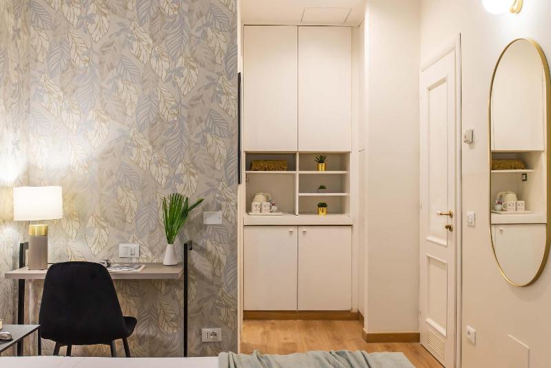 Double or Twin Room image 3