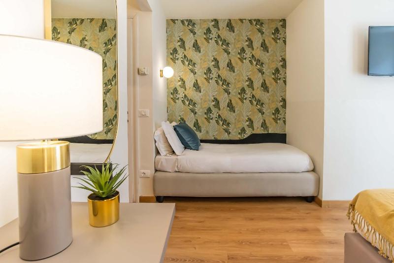 Superior Triple Room image 1