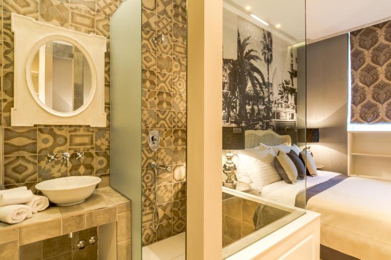 Double Room image 2