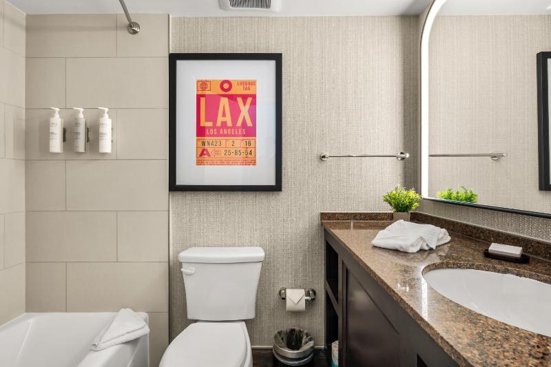 King Suite image 3