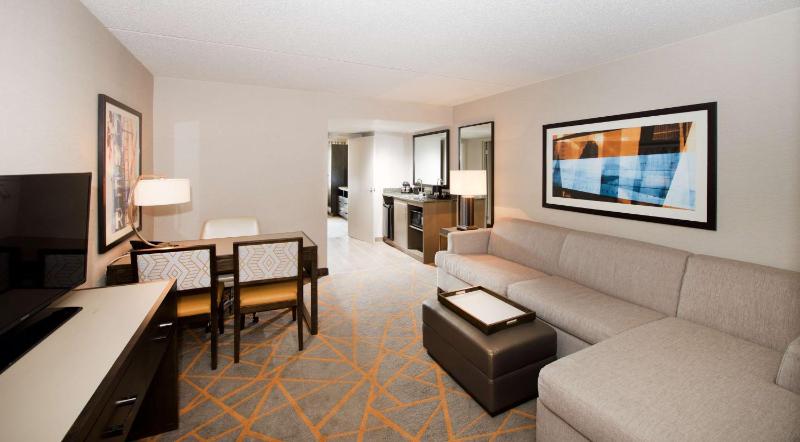 Two-Room King Suite - Non-Smoking image 4