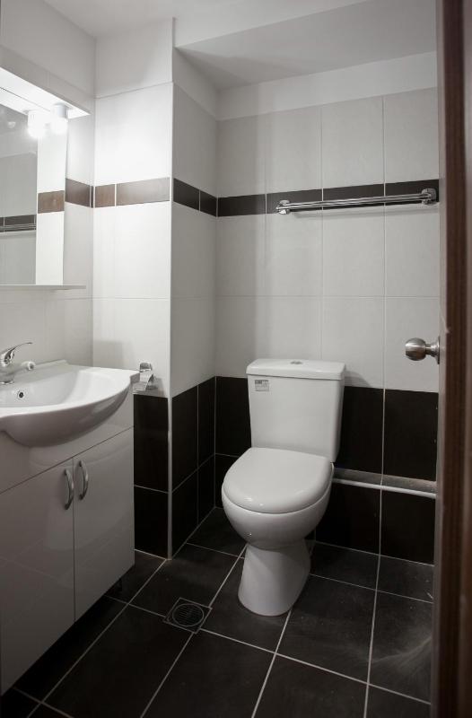 Triple Room with Balcony image 2