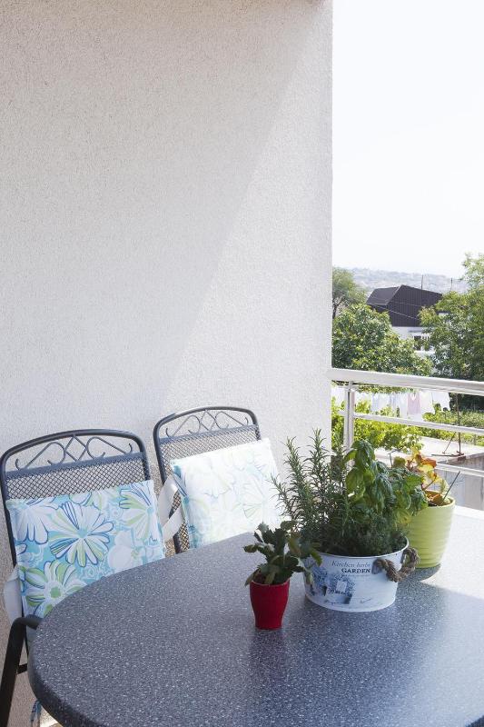 Peachy House - image 17