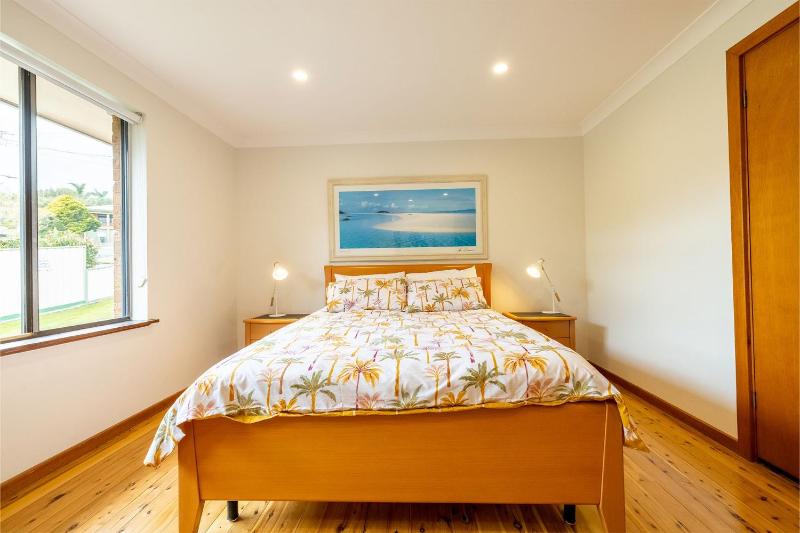 41 Leonard Avenue boat parking aircon - image 15