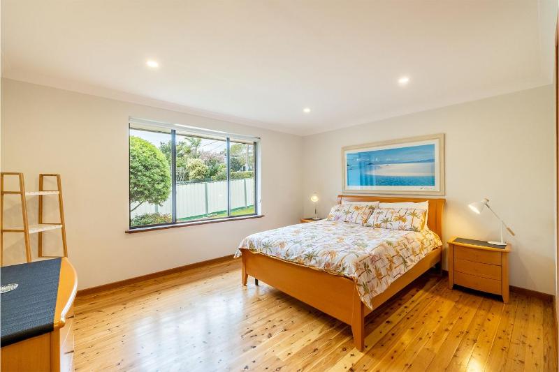 41 Leonard Avenue boat parking aircon - image 31