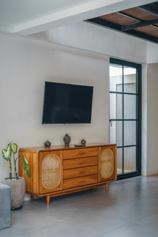 Loft Valentin : Romantic & Cozy 1 Bedroom Loft w/ Pool in Canggu! - image 22