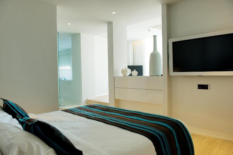 Penthouse Suite image 2
