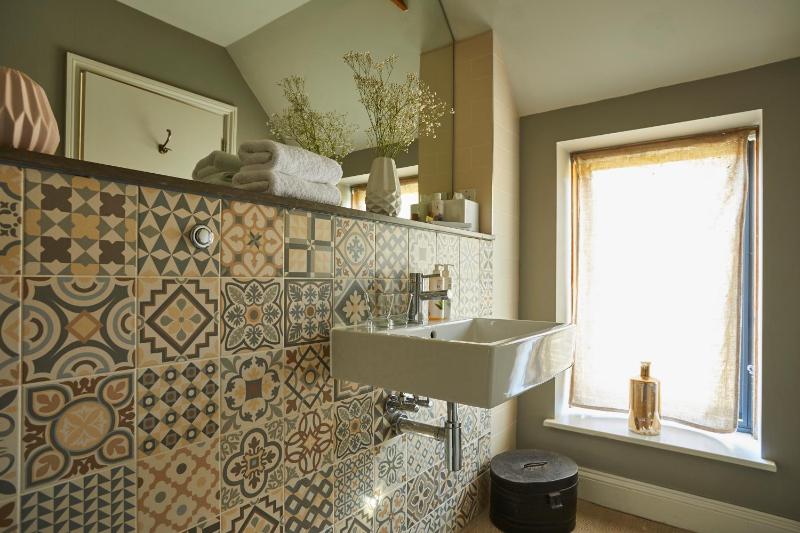 Large Double or Twin Room image 2